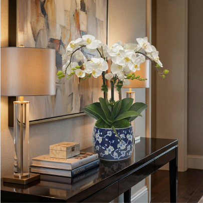 Console table arrangements