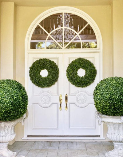 8 Front Porch Decorating Ideas Inspired by Faux Plants