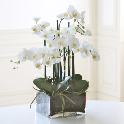 8 Tips for Choosing and Decorating With Luxury Faux Florals