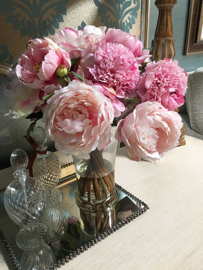 10 Creative Ways to Decorate with Artificial Summer Flowers
