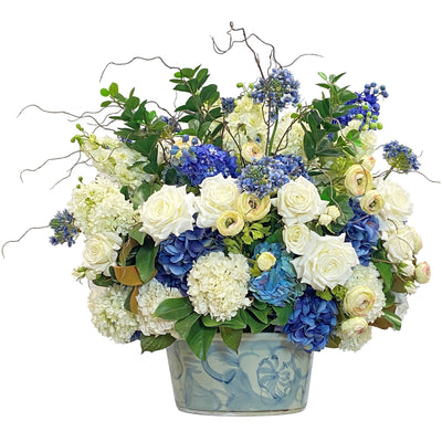 large floral decor centerpiece for large rooms or entryway