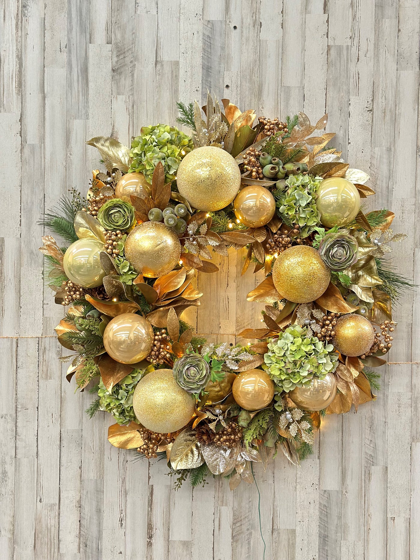 pre-lit and pre-decorated luxury holiday ornaments wreath