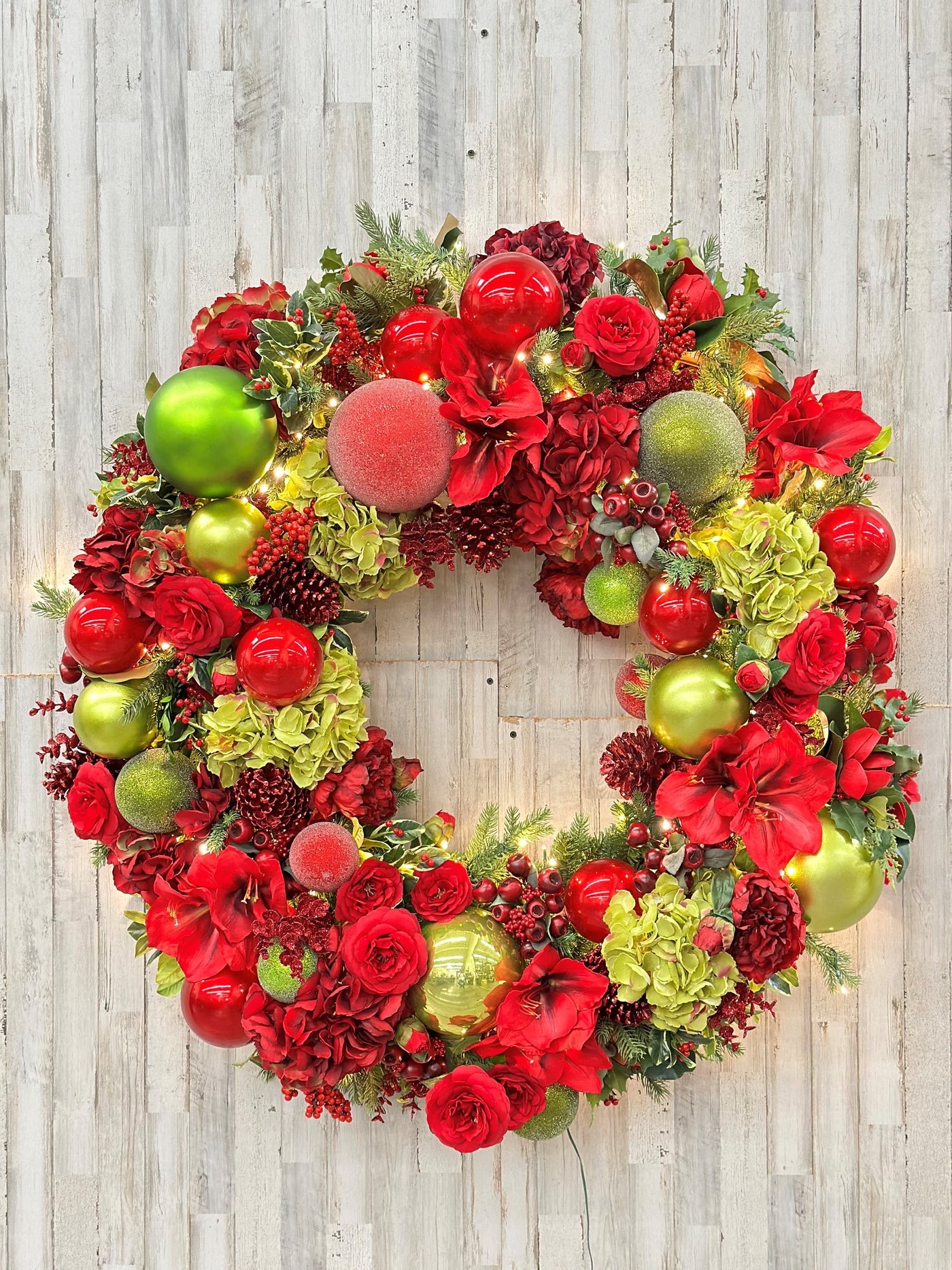 Luxury Pre-Decorated Ornament Wreath Holiday Decor