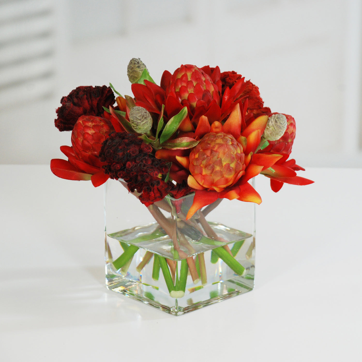 WARATAH VASE (WHI018-MI) - Winward Home silk flower arrangements